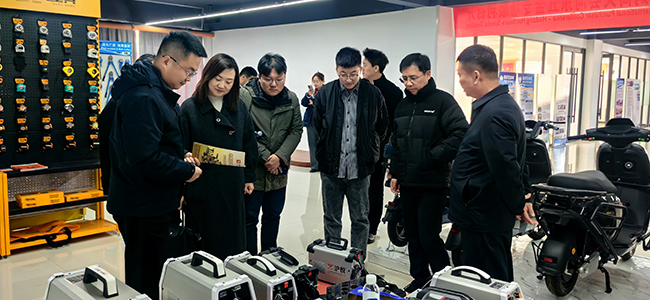 省商務(wù)廳車偉副處長一行蒞臨臨沂五金城考察調(diào)研